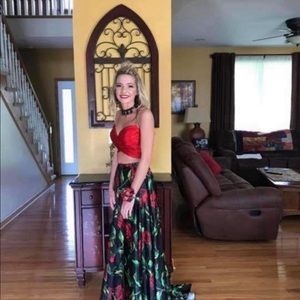 2 pc Sherri Hill prom dress